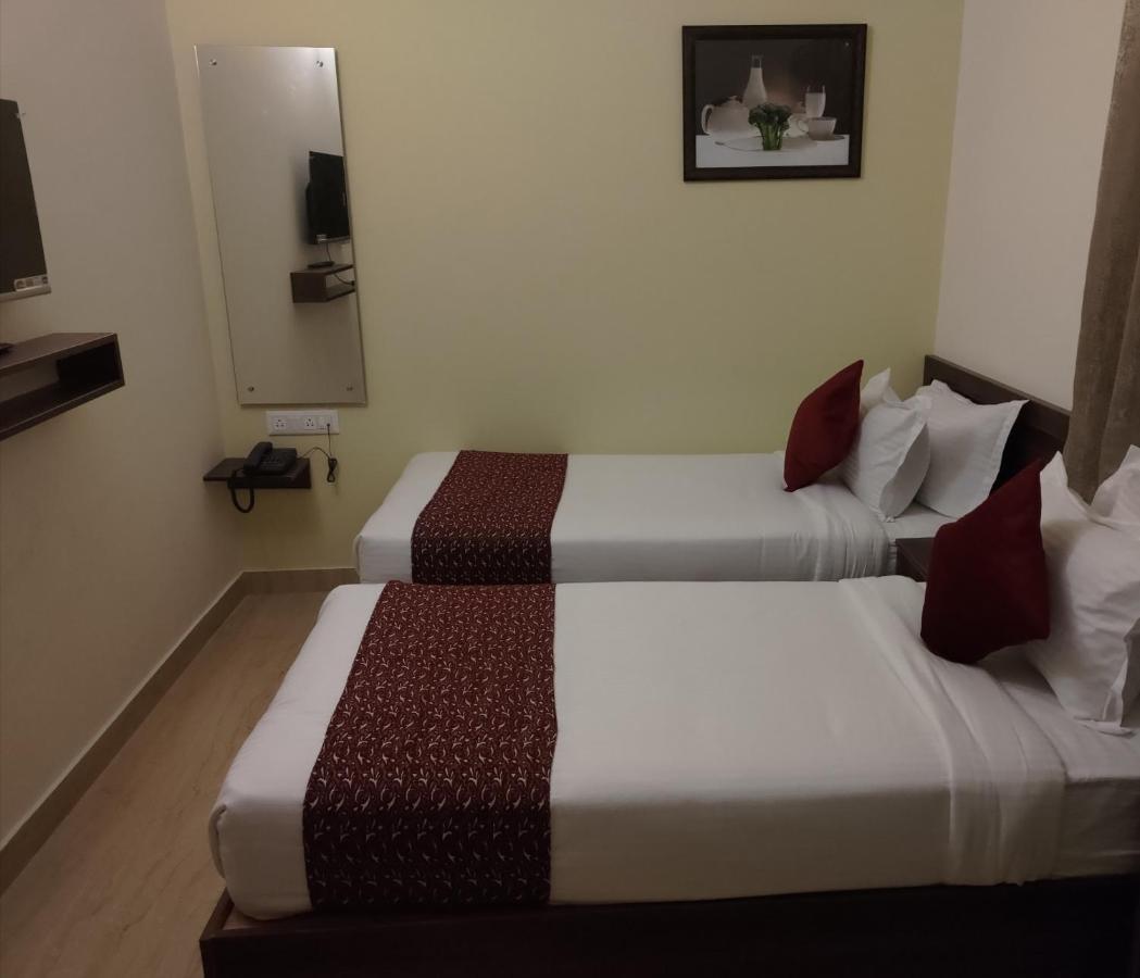 Hotel Bangalore Airport Inn, Near Kempegowda Airport, Airport Pickup & Drop Available 24X7 Devanahalli Eksteriør billede